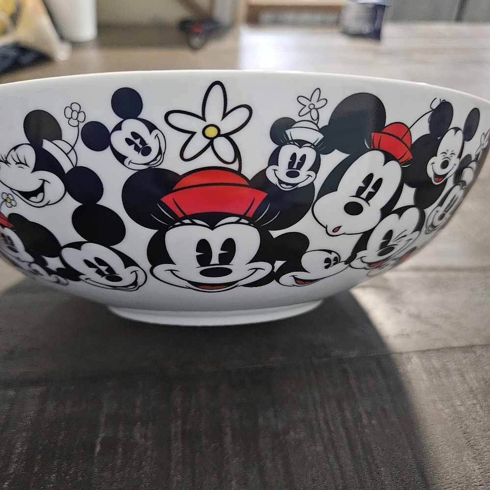 Disney Mickey Minnie Mouse large bowl